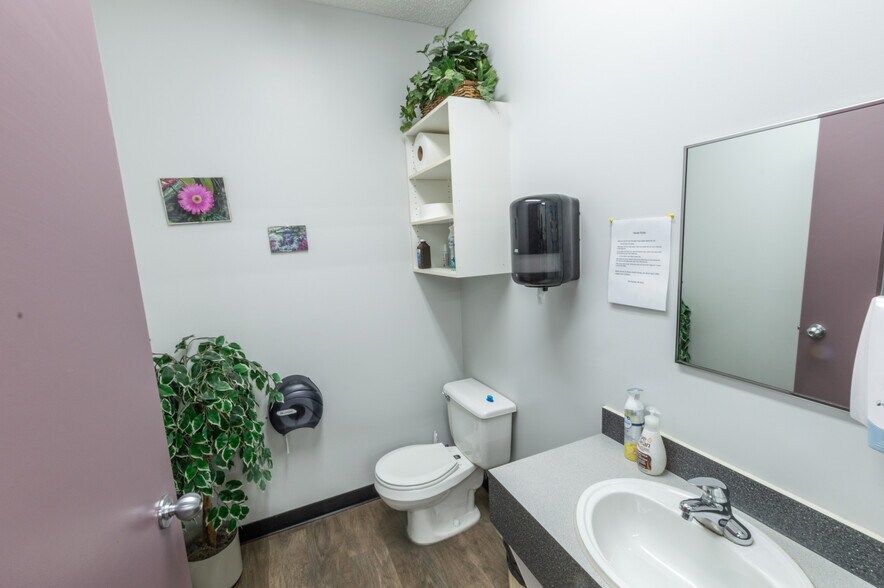 4602 50 St, Stettler, AB à vendre - Photo intérieure – Image 2 sur 31