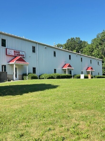 37 Kanes Ln, Middletown, NJ à vendre - Photo de l’immeuble – Image 1 sur 6