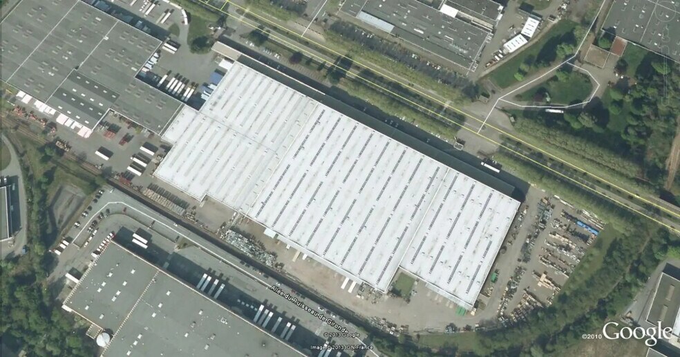 Industriel/Logistique dans Trappes à louer - Photo de l’immeuble – Image 2 sur 17