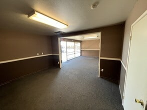 10178-10182 I Ave, Hesperia, CA à louer Photo intérieure– Image 2 sur 5