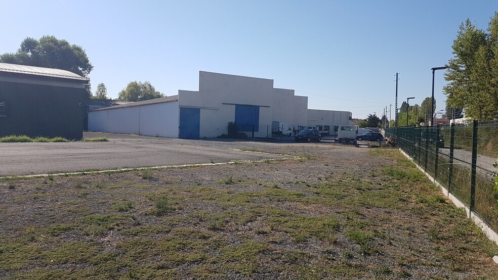 30 Rue De L'Hermite, Bruges à louer - Photo de l’immeuble – Image 3 sur 8