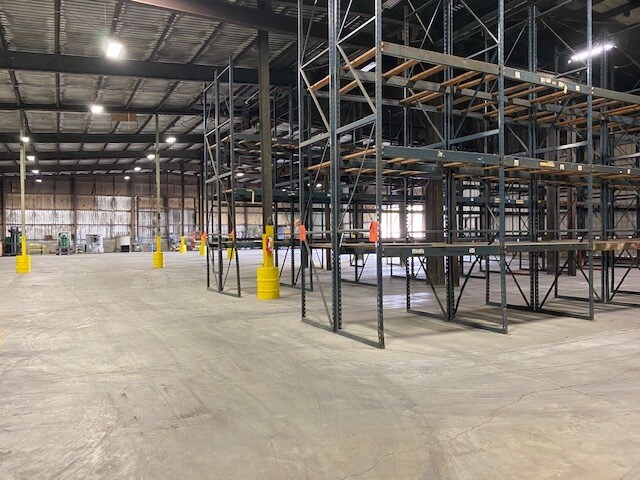 275 Industrial Blvd, Pulaski, TN à louer - Photo intérieure – Image 3 sur 4