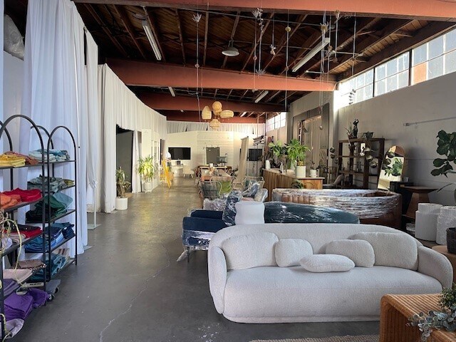 1390 Newport Ave, Long Beach, CA à vendre - Photo de l’immeuble – Image 3 sur 8