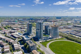 2100-2220 Sauvé Rue O, Mont-Royal, QC - Vue aérienne vue de carte