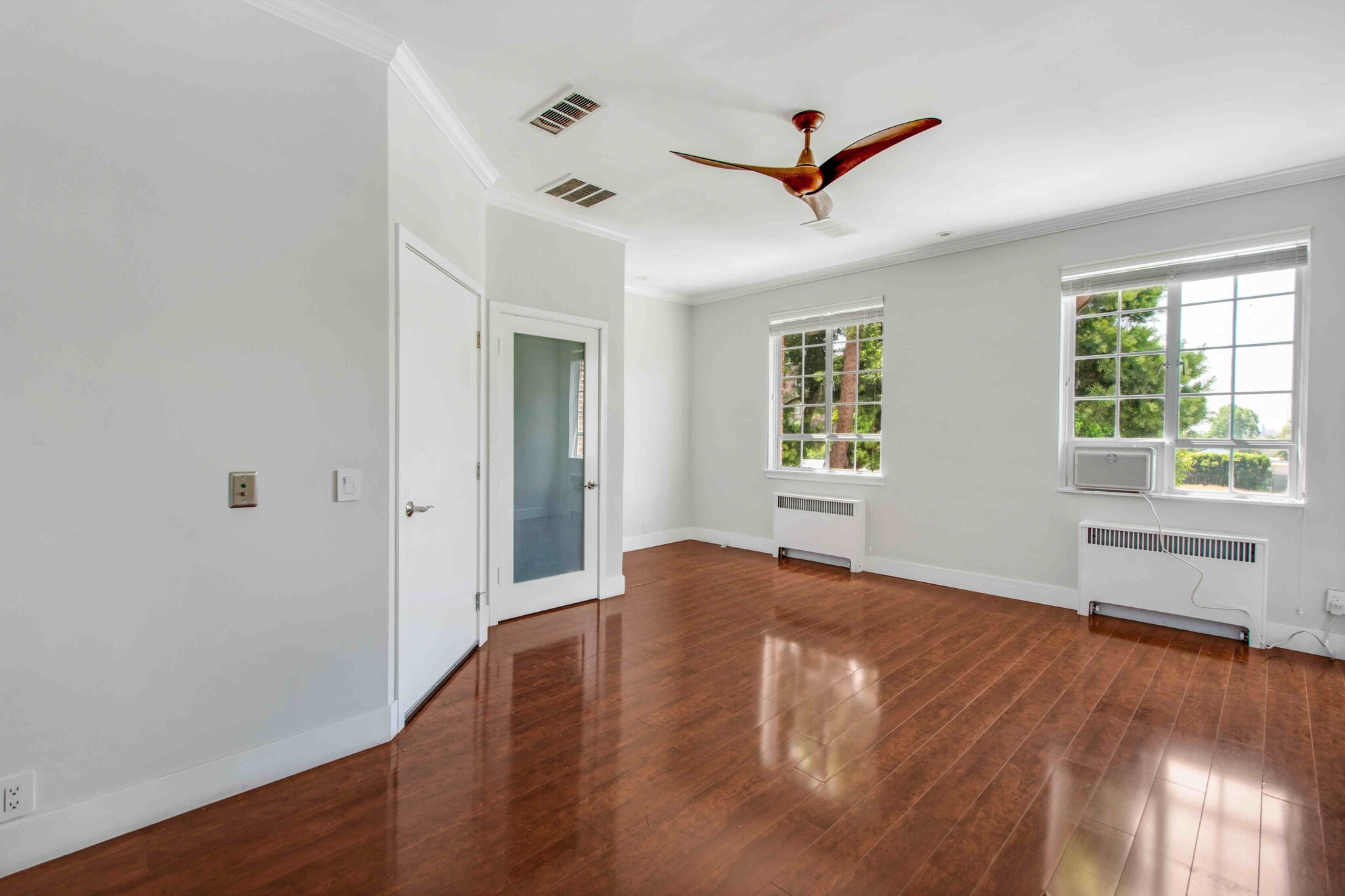 9730-9732 Wilshire Blvd, Beverly Hills, CA à louer Photo intérieure– Image 1 sur 5