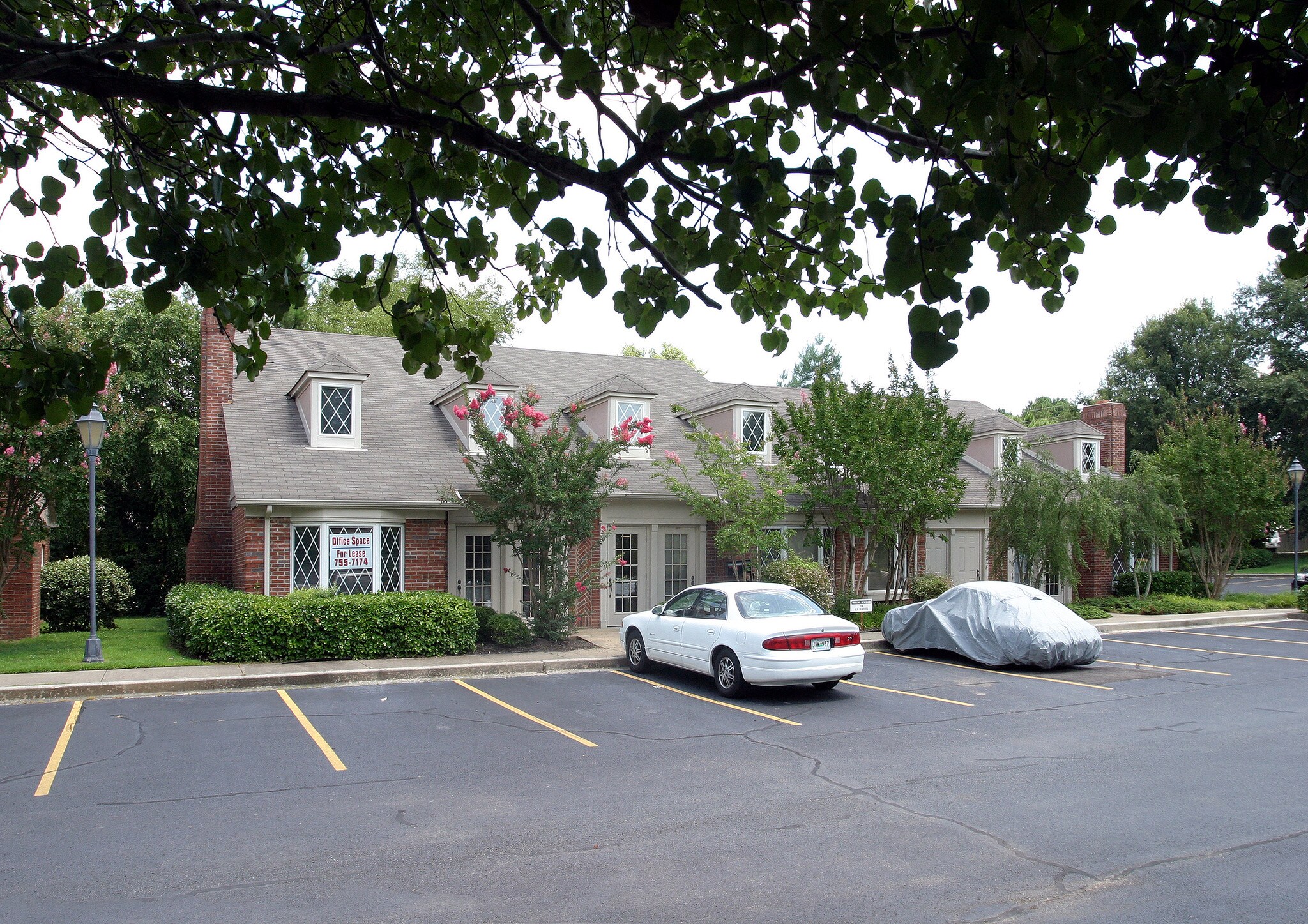 8586-8592 Cordes Cir, Germantown, TN à louer Photo de l’immeuble– Image 1 sur 14