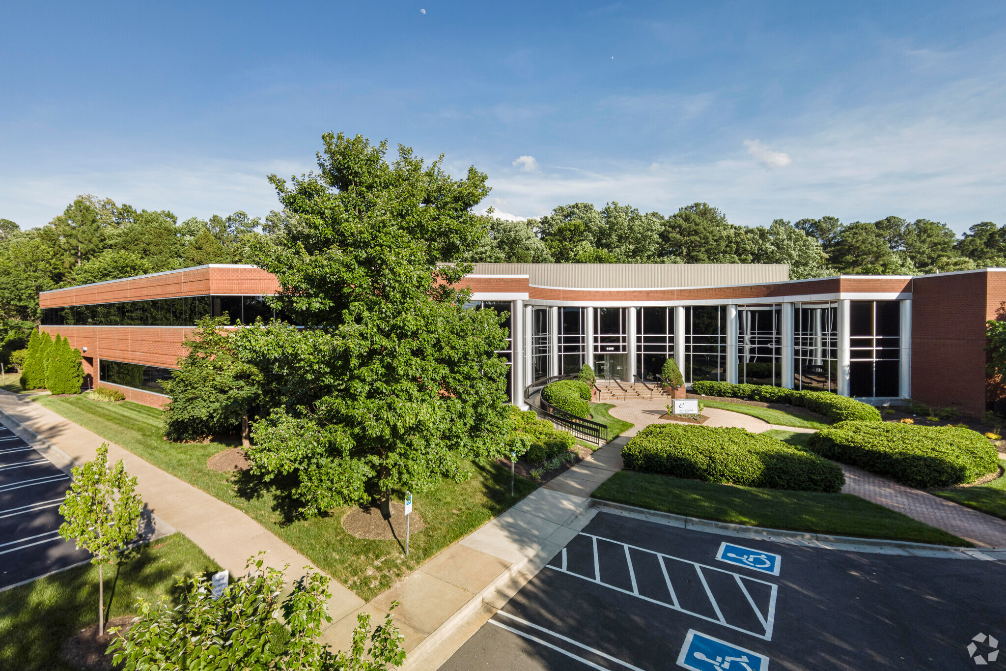 4315-4451 Cox Rd, Glen Allen, VA à louer Photo de l’immeuble– Image 1 sur 29