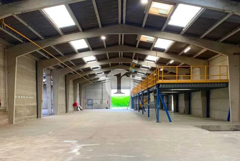 Local d'activités dans La Bassée à vendre Photo intérieure– Image 1 sur 7