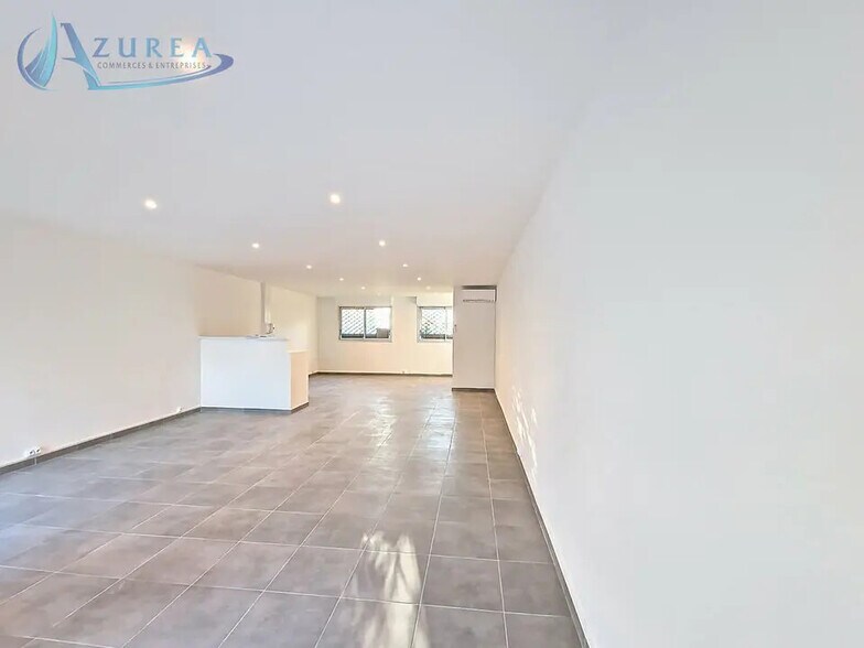 Local commercial dans Antibes à louer - Photo intérieure – Image 3 sur 6