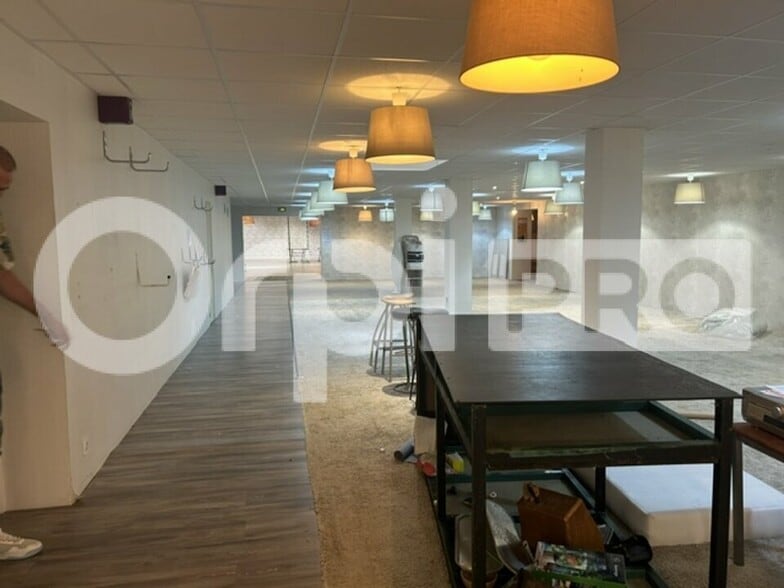 Local commercial dans Coulommiers à vendre - Photo intérieure – Image 3 sur 4