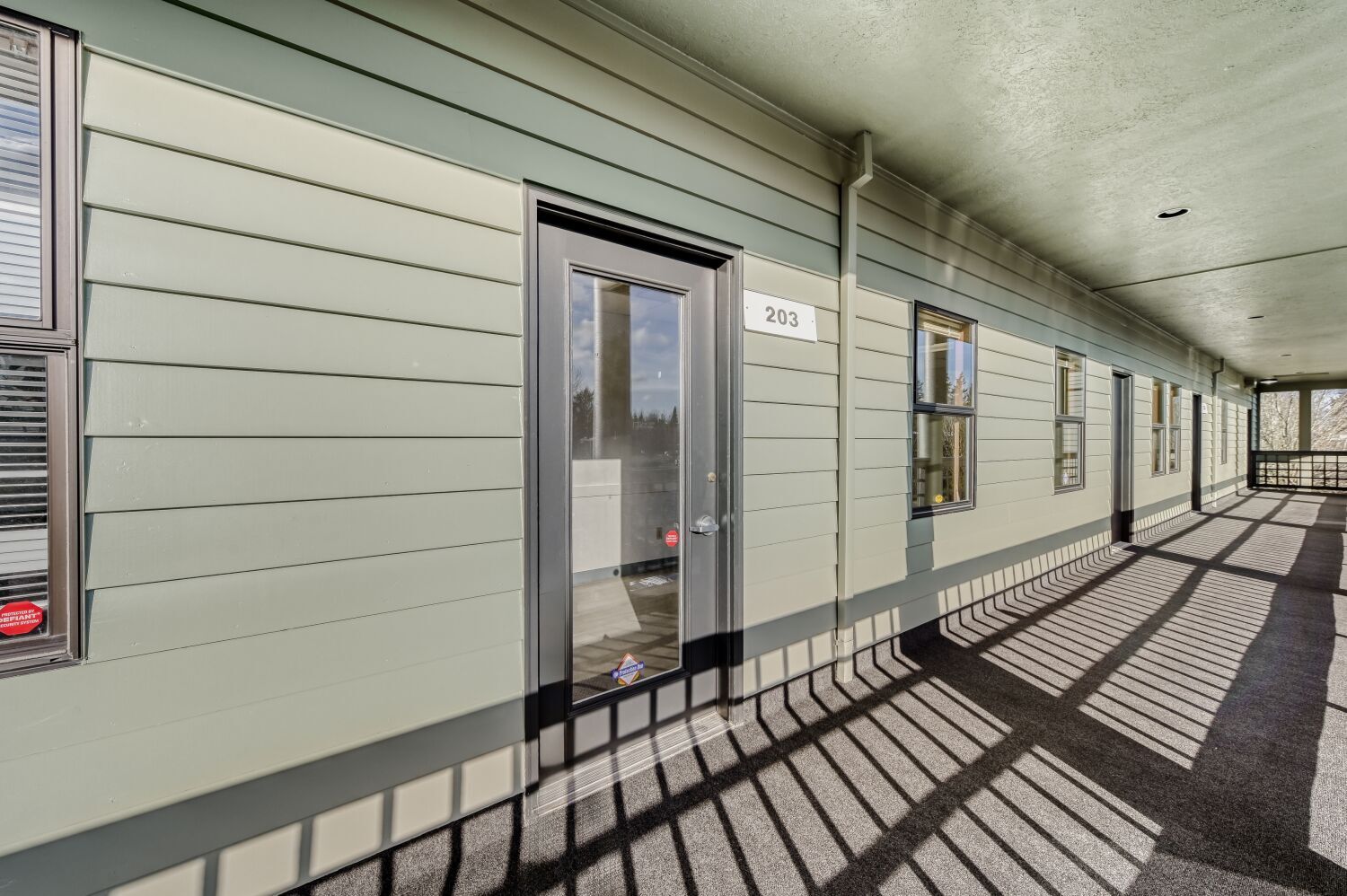 25500 SE Stark St, Gresham, OR à louer Photo de l’immeuble– Image 1 sur 11