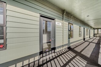 25500 SE Stark St, Gresham, OR à louer Photo de l’immeuble– Image 1 sur 11