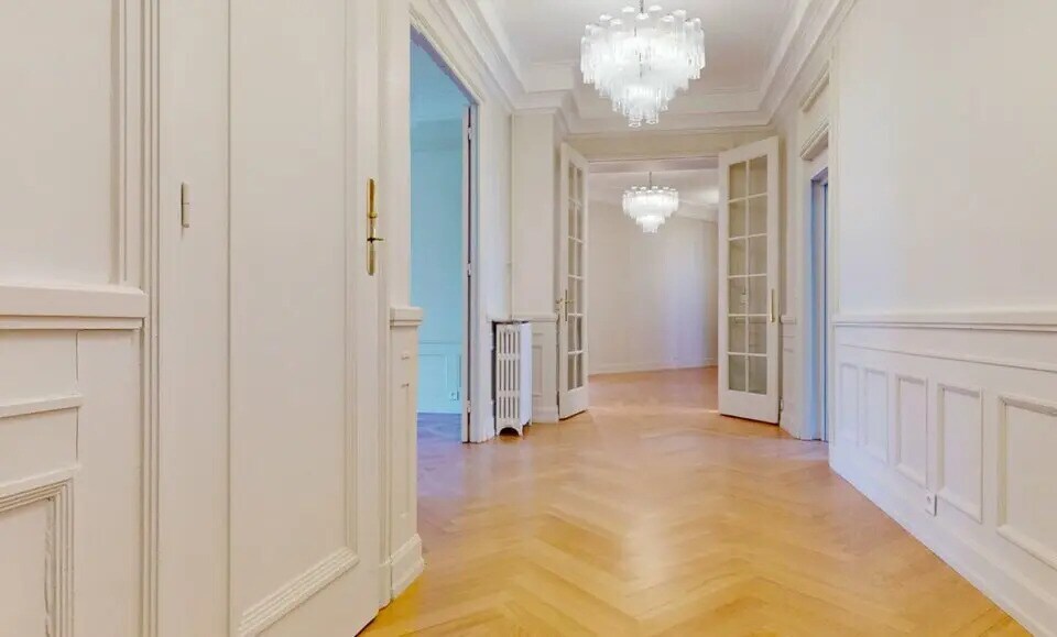 Bureau dans Paris à louer - Photo de l’immeuble – Image 1 sur 5