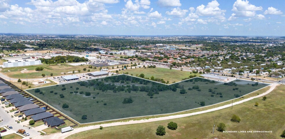 102 W Elms Rd, Killeen, TX à vendre - Aérien – Image 1 sur 6