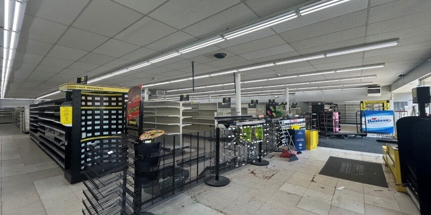 325 E 8th Ave, Homestead, PA à louer Photo intérieure– Image 1 sur 2