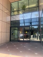 8641 Wilshire Blvd, Beverly Hills, CA à louer Photo de l’immeuble– Image 1 sur 16