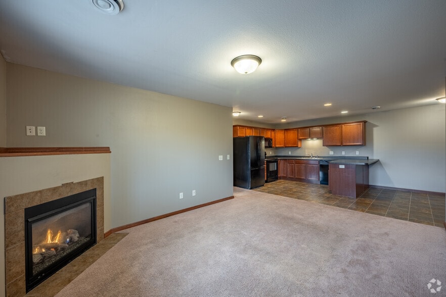 6395 Prairie Cir S, Eau Claire, WI à vendre - Photo intérieure – Image 2 sur 21