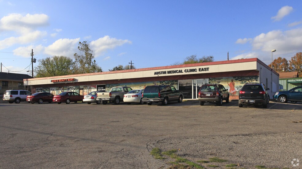 3230-3232 E Martin Luther King Jr Blvd, Austin, TX à louer - Photo de l’immeuble – Image 2 sur 4