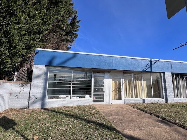 2303 Lancaster Ave, Wilmington, DE à louer Photo principale– Image 1 sur 4