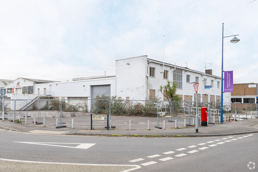 W Quay Rd, Southampton à vendre - Photo principale – Image 1 sur 2