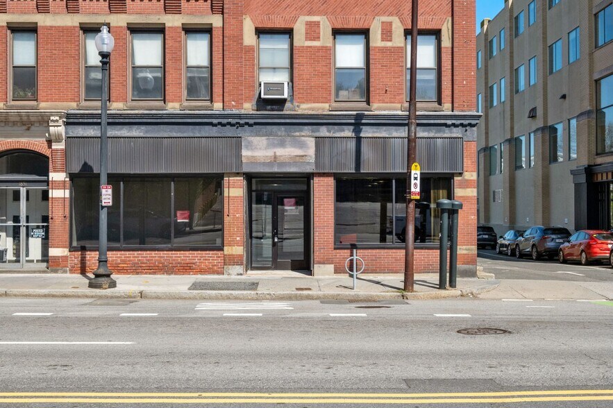 1847-1855 Massachusetts Ave, Cambridge, MA à louer - Photo de l’immeuble – Image 3 sur 42