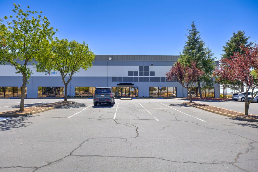 1601 Aviation Blvd, Lincoln, CA à louer - Photo de l’immeuble – Image 2 sur 6
