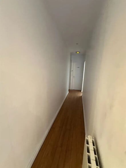 Local commercial dans Neuilly-sur-Seine à louer - Photo intérieure – Image 3 sur 10