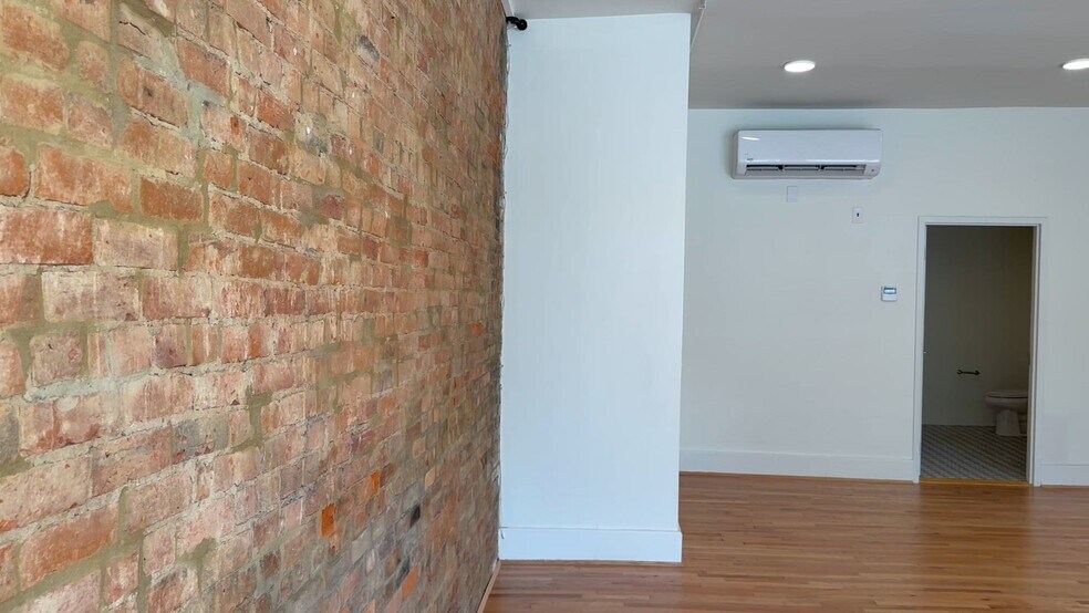 1415 Main St, Cincinnati, OH à louer - Vidéo sur l’annonce professionnelle – Image 2 sur 9