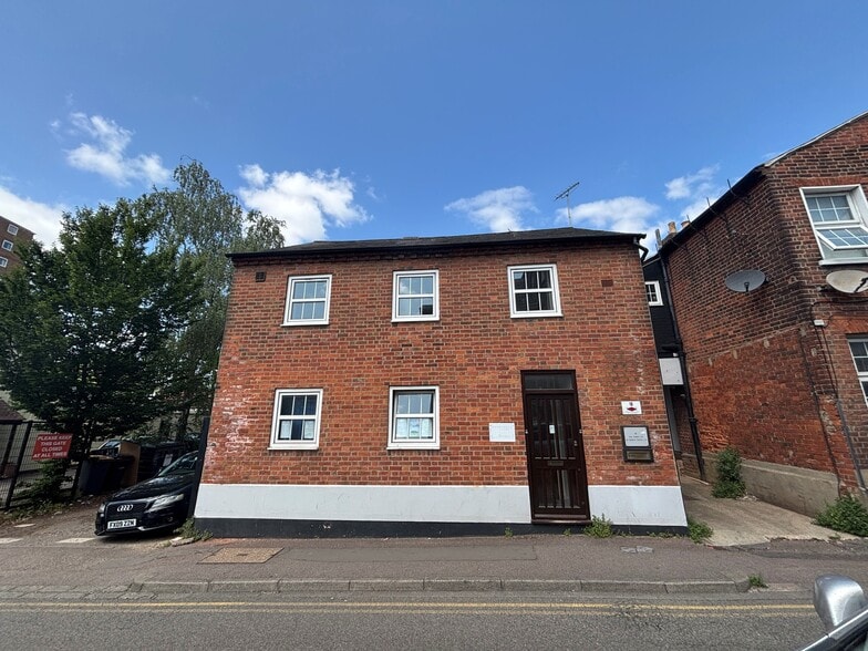 1B Roise St, Bedford à louer - Photo de l’immeuble – Image 2 sur 2