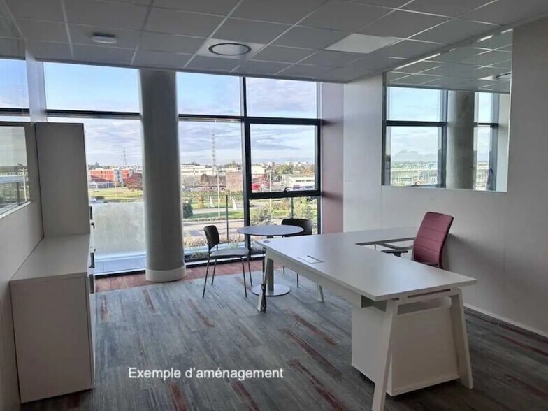 420 Avenue François Pignier, Bourg-en-Bresse à louer - Photo de l’immeuble – Image 3 sur 5