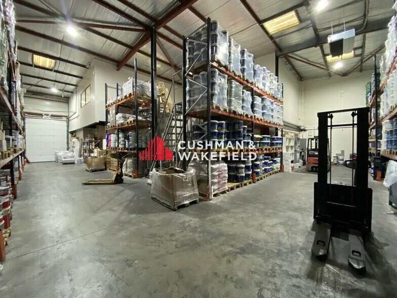 Local d’activités dans Toulouse à louer - Photo intérieure – Image 2 sur 5