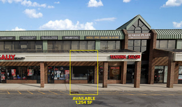 646-656 N Wellwood Ave, Lindenhurst, NY à louer Photo de l’immeuble– Image 1 sur 1