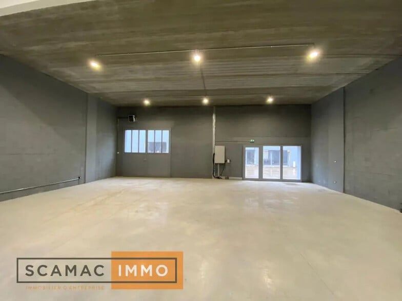 Industriel/Logistique dans Vaux-le-Pénil à louer - Photo intérieure – Image 3 sur 6