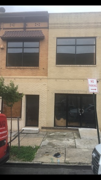 709 N Chester St, Baltimore, MD à louer - Photo de l’immeuble – Image 3 sur 4