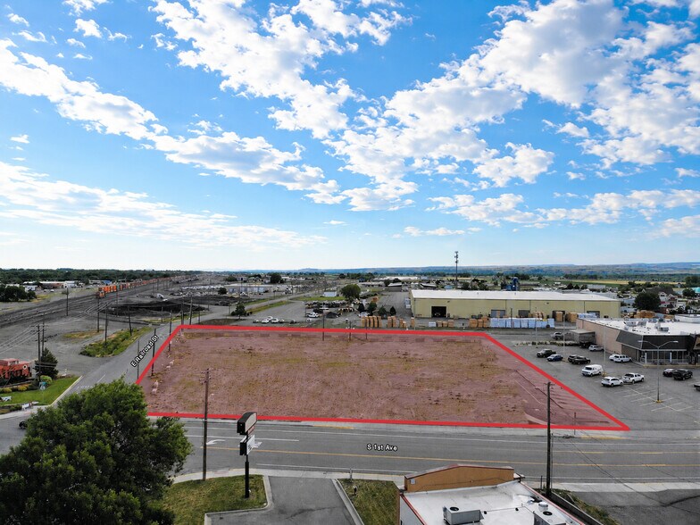 103 1st Ave, Laurel, MT à vendre - Photo de l’immeuble – Image 3 sur 6
