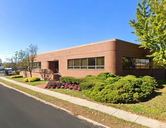 Plus de détails pour 520 W Old Country Rd, Hicksville, NY - Bureau à vendre