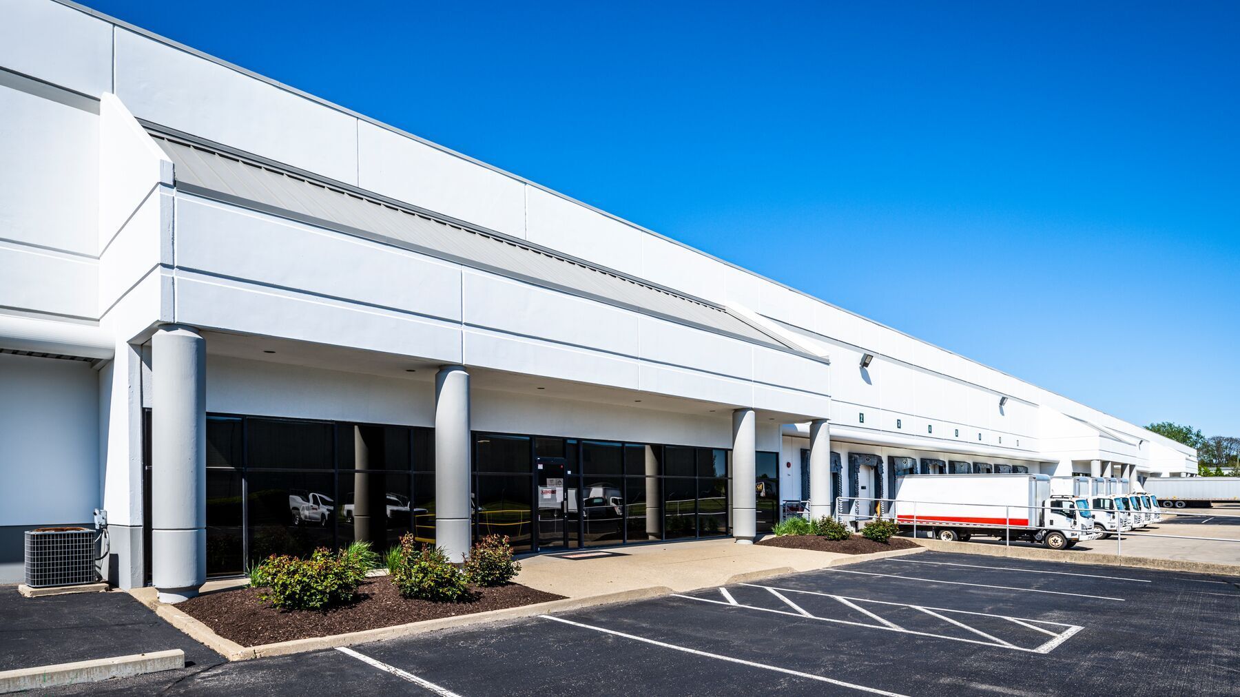 12000 Mosteller Rd, Blue Ash, OH à louer Photo principale– Image 1 sur 6