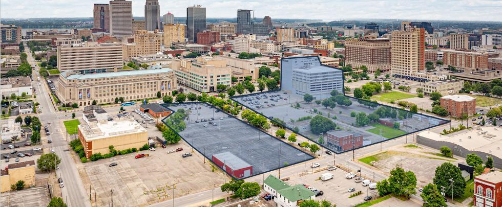 500 W Broadway, Louisville, KY à vendre - Photo de l’immeuble – Image 2 sur 4