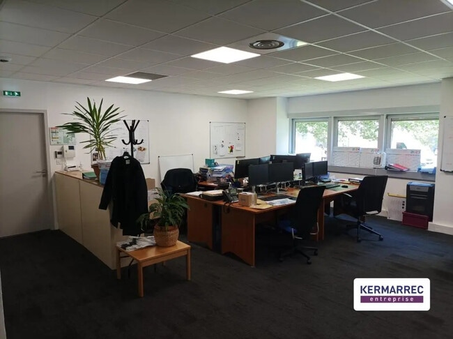 Plus de détails pour Bureau à louer