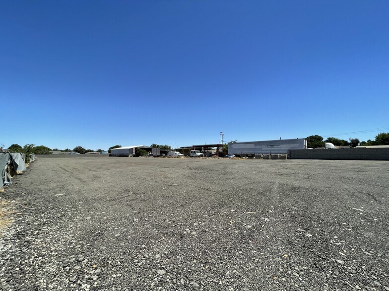 AVE I PAV VIC 35TH STE, Lancaster, CA à louer - Autre – Image 2 sur 5