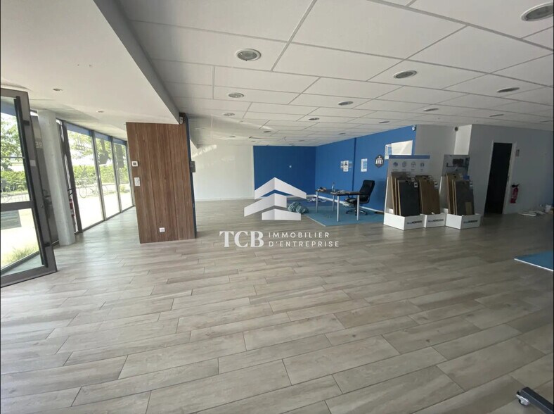 45 Boulevard François Mitterrand, Saint-Herblain à louer - Photo de l’immeuble – Image 3 sur 9