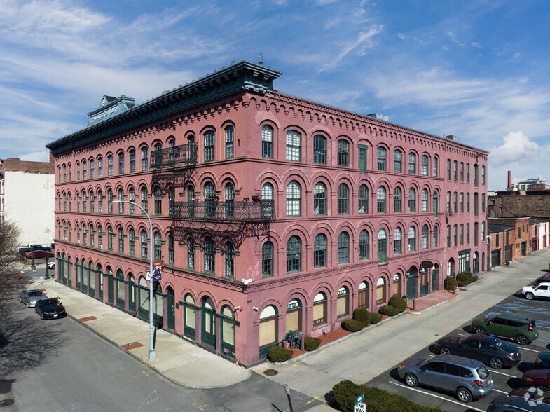 514 Fulton St, Troy, NY à louer - Photo de l’immeuble – Image 3 sur 23