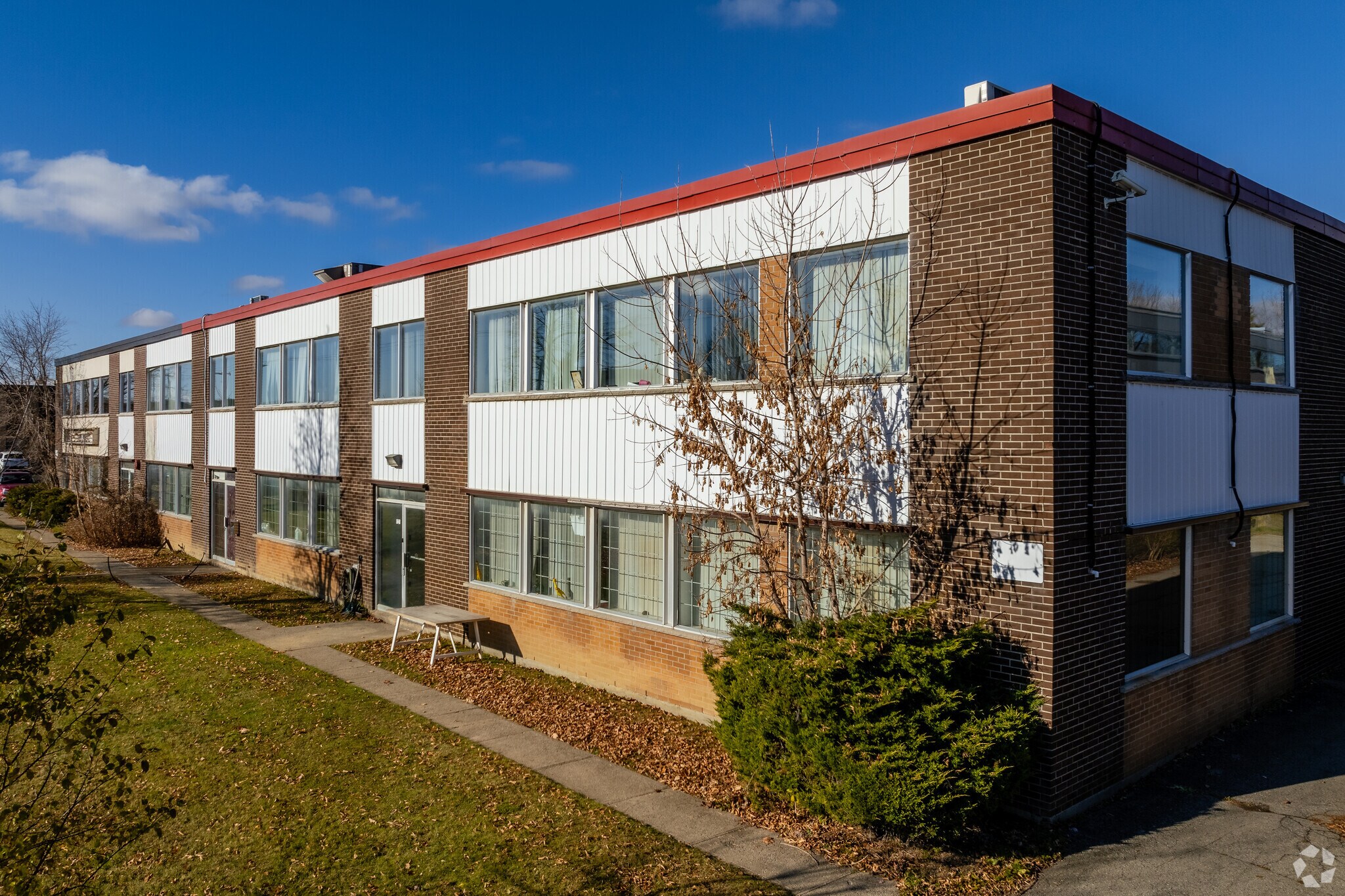 121-123 Av Labrosse, Pointe-claire, QC à vendre Photo de l’immeuble– Image 1 sur 5