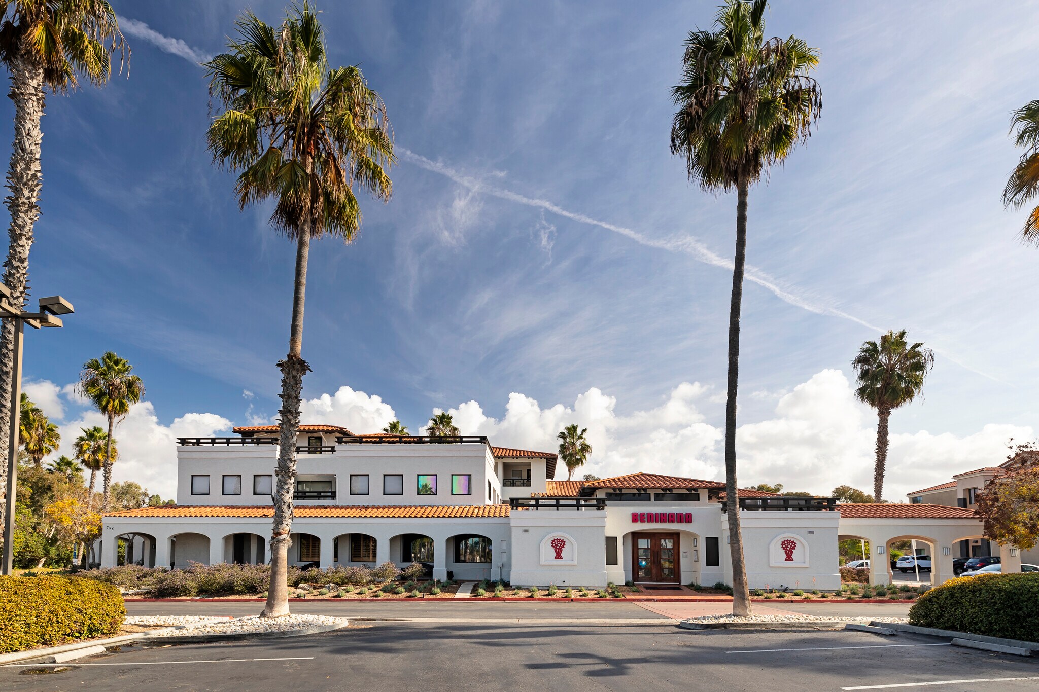 755 Raintree Dr, Carlsbad, CA à vendre Photo de l’immeuble– Image 1 sur 10