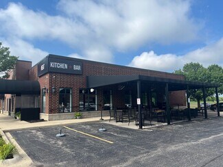 Plus de détails pour 1031-1055 Station Dr, Oswego, IL - Local commercial à louer