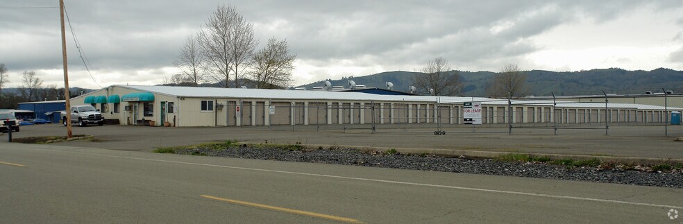 1620 Green Siding Rd, Roseburg, OR à vendre - Photo principale – Image 1 sur 3