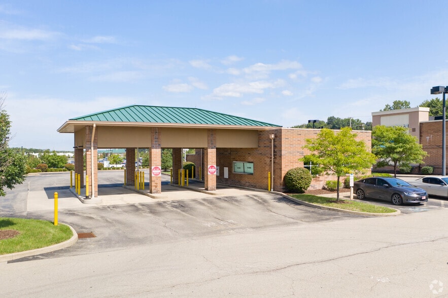 1055 N Hermitage Rd, Hermitage, PA à vendre - Photo principale – Image 1 sur 3