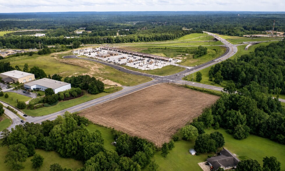 0 Cox Rd, Auburn, AL à louer - Photo de l’immeuble – Image 3 sur 7