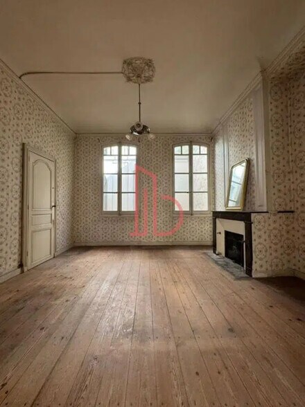 Bureau dans Bordeaux à louer - Photo de l’immeuble – Image 3 sur 9