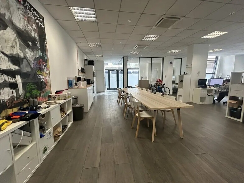 Bureau dans Lyon à louer - Photo de l’immeuble – Image 3 sur 18
